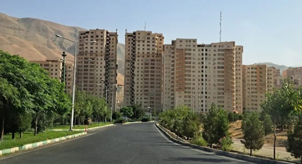 بلوار اردستانی کجای تهران است